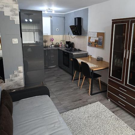 Apartament Przy Parku Kołobrzeg Esterno foto
